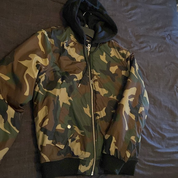 Camo Jacket - Picture 2 of 4